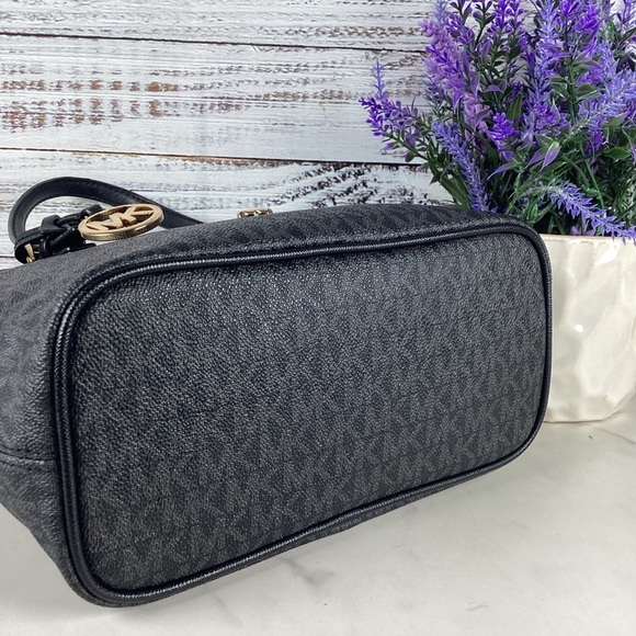 Michael Kors Black Monogram Jet Set Tote Small bag with Gold Accents - Picture 11 of 16
